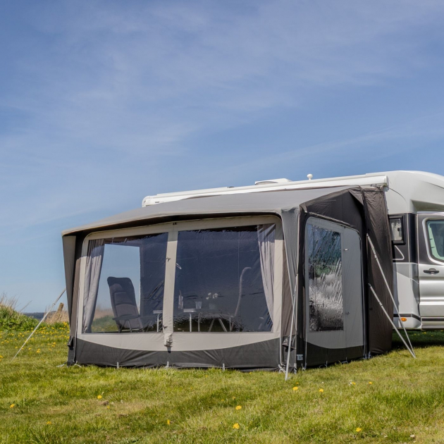 Telta Core Drive-Away 330