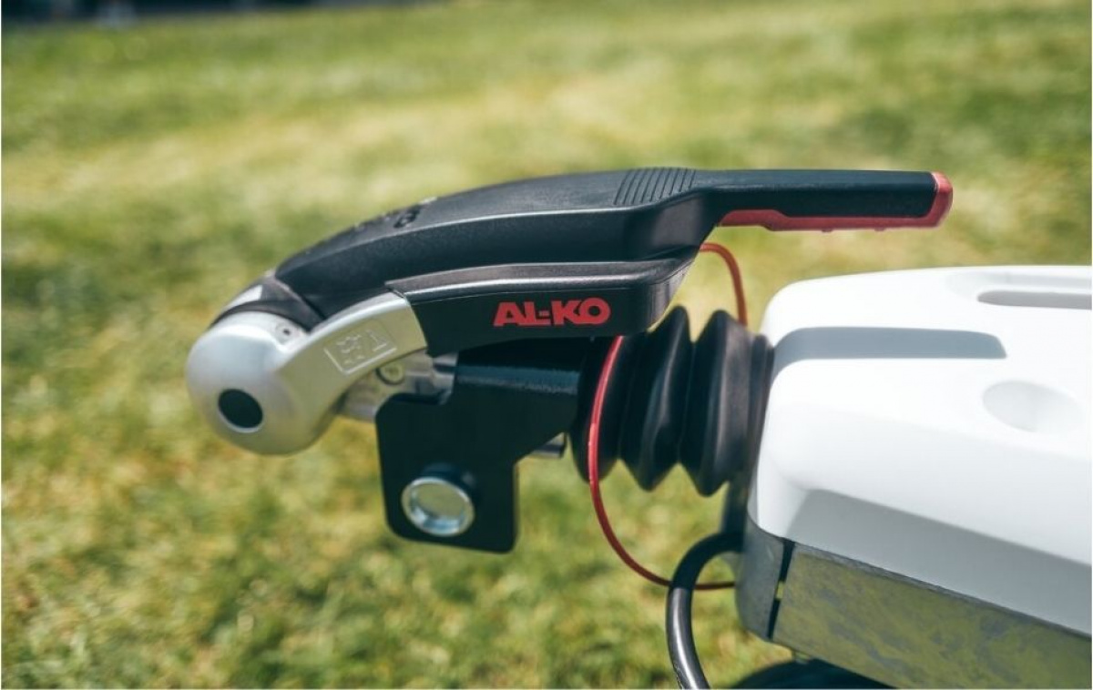 AL-KO AKS 3004 Safety pull in the group Caravan & Motorhome / Chassis / Movers/Connection assistance / Ball couplings at Campingvaruhuset i Norden AB (64157)