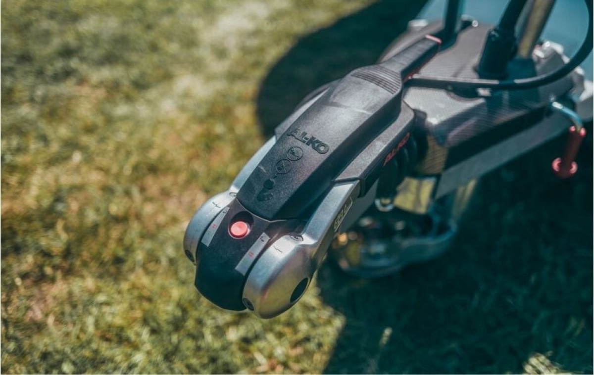 AL-KO AKS 3004 Safety pull in the group Caravan & Motorhome / Chassis / Movers/Connection assistance / Ball couplings at Campingvaruhuset i Norden AB (64157)