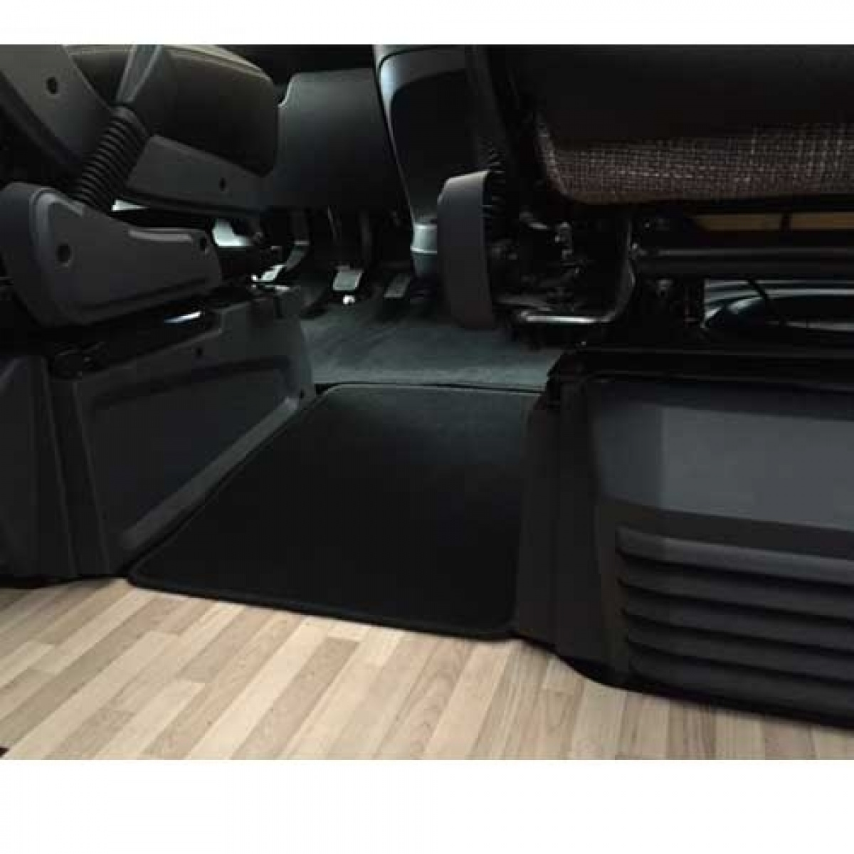 Carbest Cabin Mat Plus Ducato/Boxer/Jumper 7/2007- in the group Caravan & Motorhome / Textile rugs & Covers / Car mats / Fiat Ducato from 7/2006 at Campingvaruhuset i Norden AB (64261)