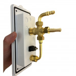 Shower outlet with mixer