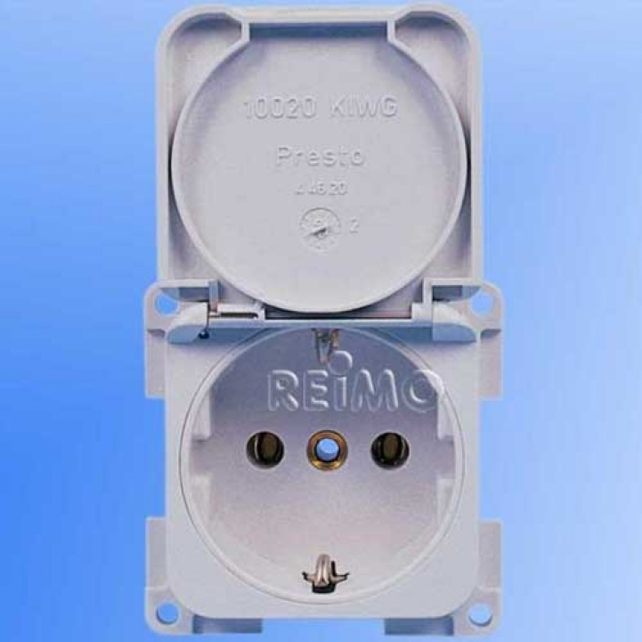 Berker Integro 230V Socket Grey With Cover in the group Caravan & Motorhome / Electronics / Switches & In/Outlets / Withdrawal 230V at Campingvaruhuset i Norden AB (65609)