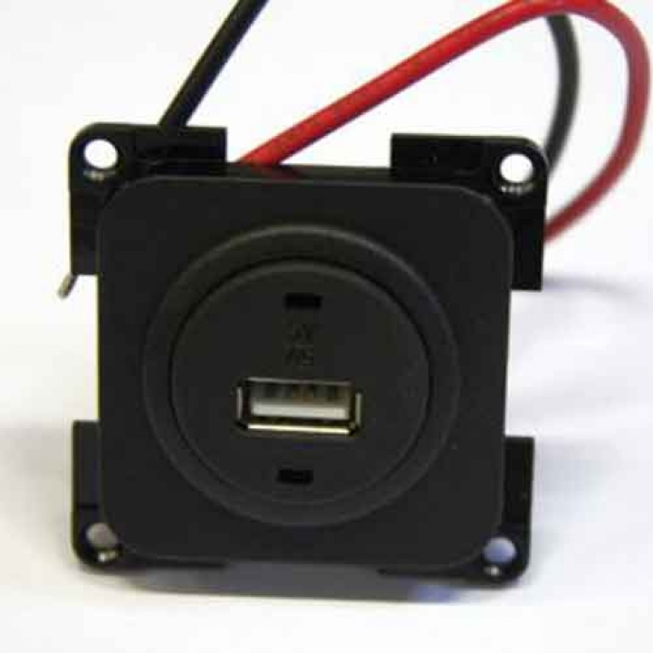 USB Wall Socket Single Black 12 V in the group Caravan & Motorhome / Electronics / Switches & In/Outlets / USB port at Campingvaruhuset i Norden AB (66028)