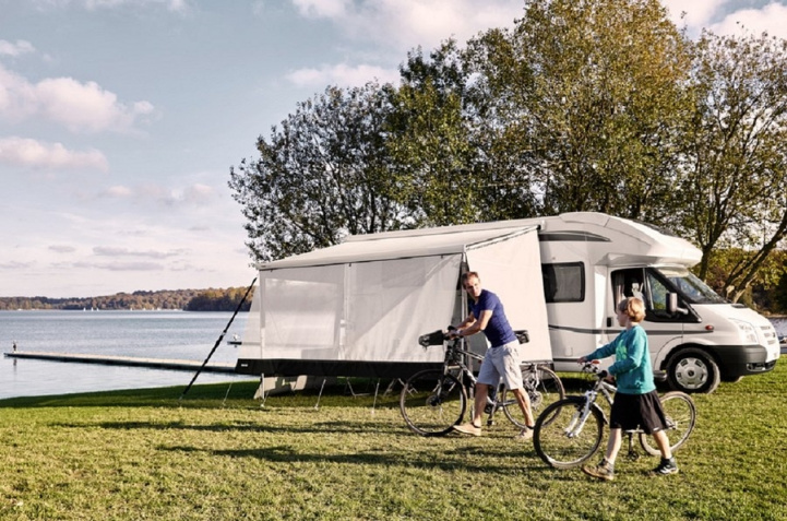Thule Sun Blocker G2 Front Height 1.7 in the group Awning & Canopies / Awnings / Caravan awnings / Front & Gables Caravan Awnings / Pages & Fronts Thule/Omnistor at Campingvaruhuset i Norden AB (66157)
