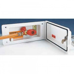 Gas outlet with lockable cover and shut-off valve