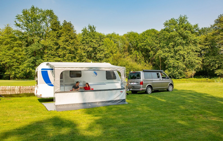 Fiamma Blocker Pro in the group Awning & Canopies / Awnings / Caravan awnings / Front & Gables Caravan Awnings / Caravanstore Side Panels & Front Panel at Campingvaruhuset i Norden AB (69952)