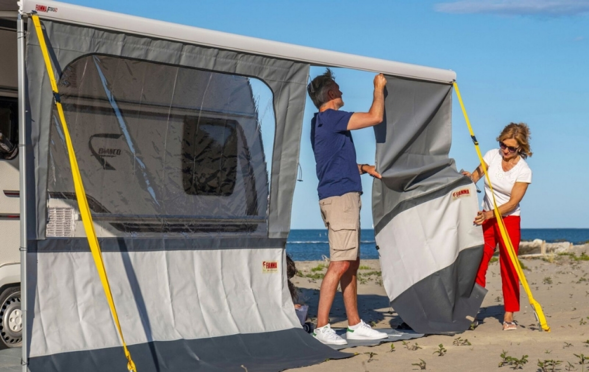 Fiamma Blocker Pro in the group Awning & Canopies / Awnings / Caravan awnings / Front & Gables Caravan Awnings / Caravanstore Side Panels & Front Panel at Campingvaruhuset i Norden AB (69952)