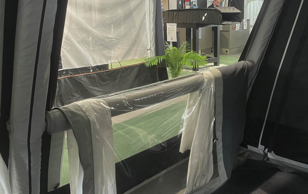 Isabella Cirrus Air 400 Veranda Pole in the group Awning & Canopies / Accessories-Parts / Isabella Original / Isabella Accessories at Campmarket (70521)