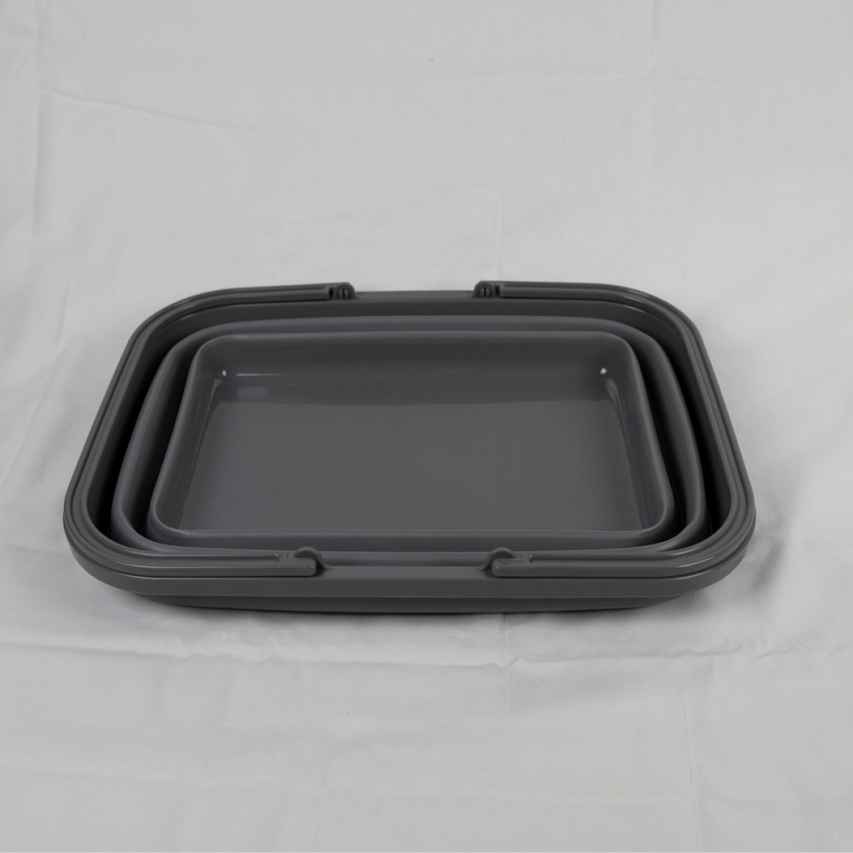 Collapsible Basket/Washing Tub 16L Grey in the group Household & Kitchen / Laundry, Cleaning & Dishes / Dish basins at Campingvaruhuset i Norden AB (70899)