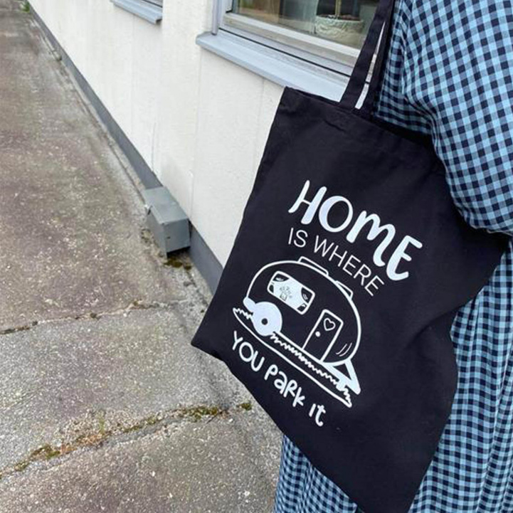 Fabric bag Home is Caravan in the group Home & Interior / Clothes & Accessories / Bags & Accessories at Campingvaruhuset i Norden AB (73625)