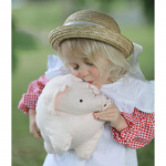 Stuffed animal Lotta on Bråkmakargatan - the bear Stuffed animal Lotta on Bråkmakargatan - the bear