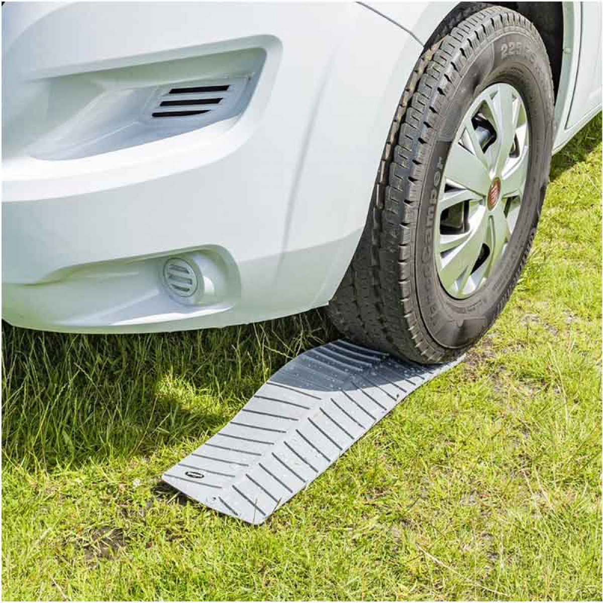 Campout Anti-slip mat with slip protection 740 x 225 mm 2-Pack in the group Caravan & Motorhome / Chassis / Level blocks at Campingvaruhuset i Norden AB (76663)