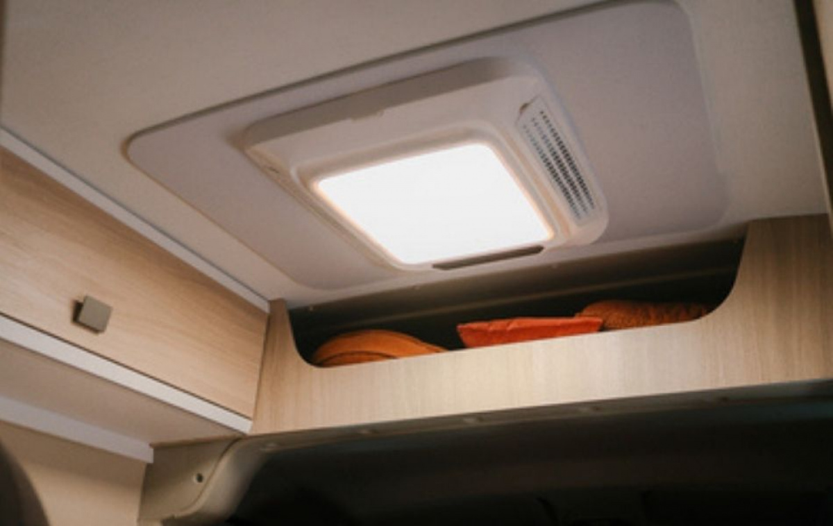 Inner part Lightbox for Plein-Aircon AC in the group Caravan & Motorhome / Heat, Cold & Ventilation / AC / Air Conditioning Accessories at Campingvaruhuset i Norden AB (81012)