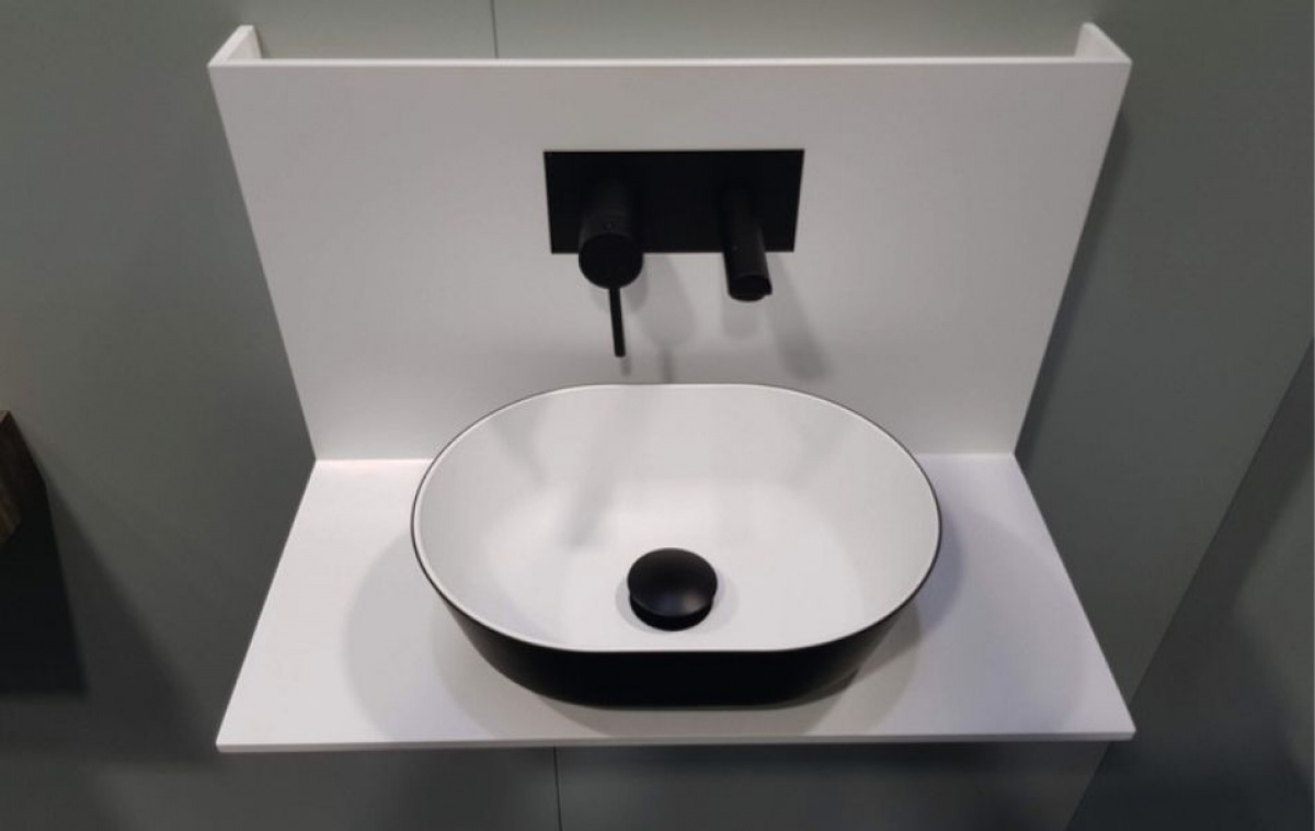 Oval Basin Black 350x260 mm in the group Water & Sanitation / Water / Sink & Shower Tray / Sink at Campmarket (81068)