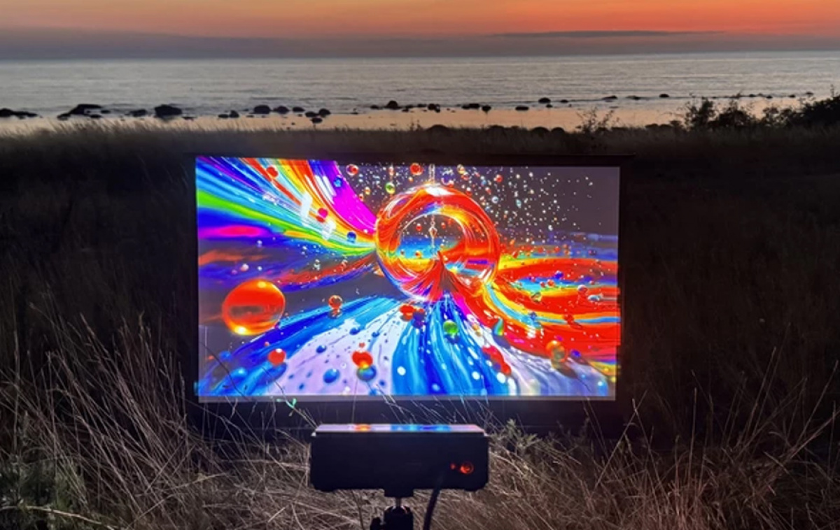 Piczo Projector NOVA Ultra in the group Caravan & Motorhome / Electronics / TV, Image & Sound / Projectors at Campingvaruhuset i Norden AB (82300)