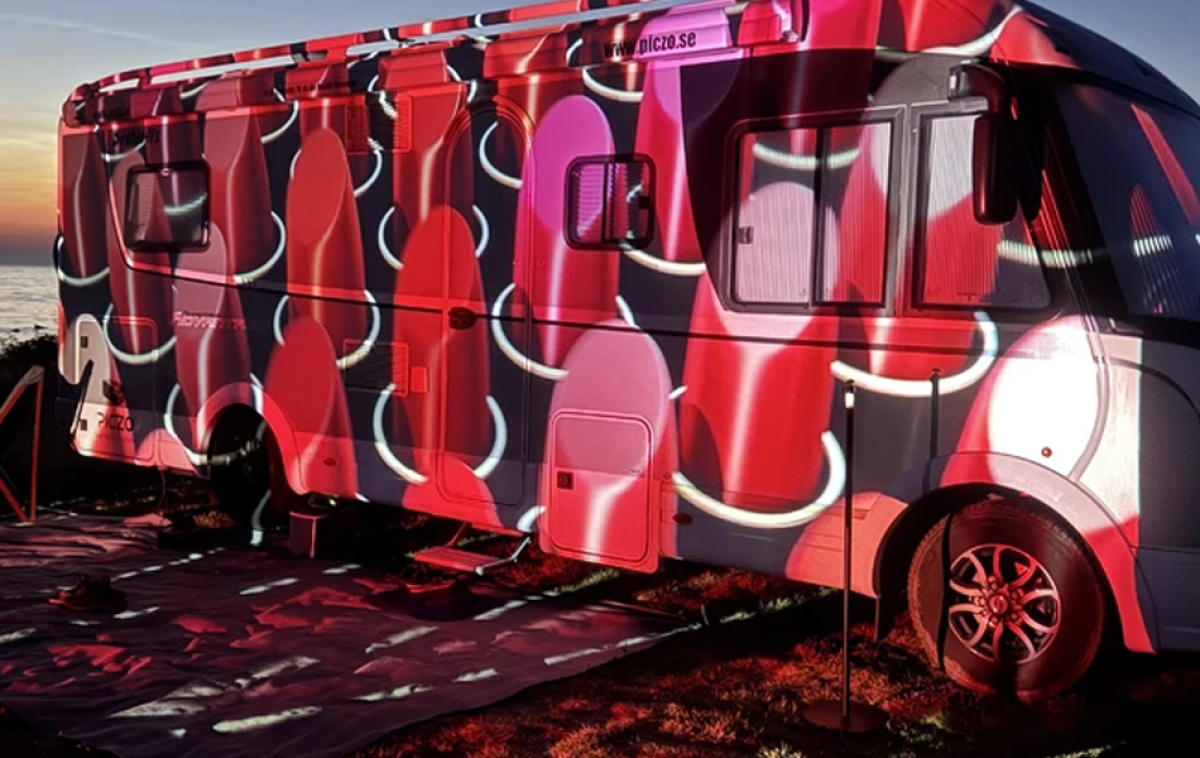 Piczo Projector NOVA Ultra in the group Caravan & Motorhome / Electronics / TV, Image & Sound / Projectors at Campingvaruhuset i Norden AB (82300)