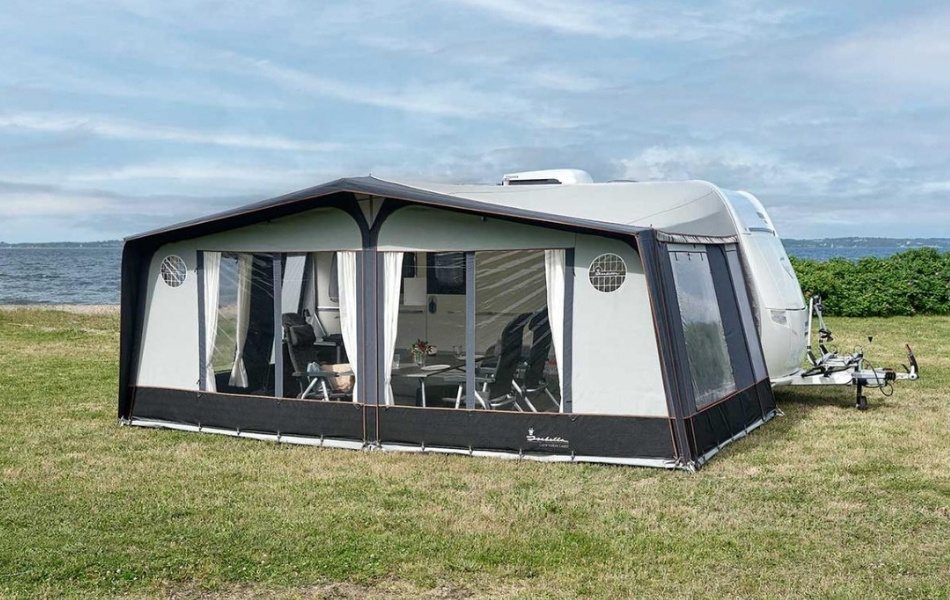 Isabella Commodore Coast | Buy at Campmarket
