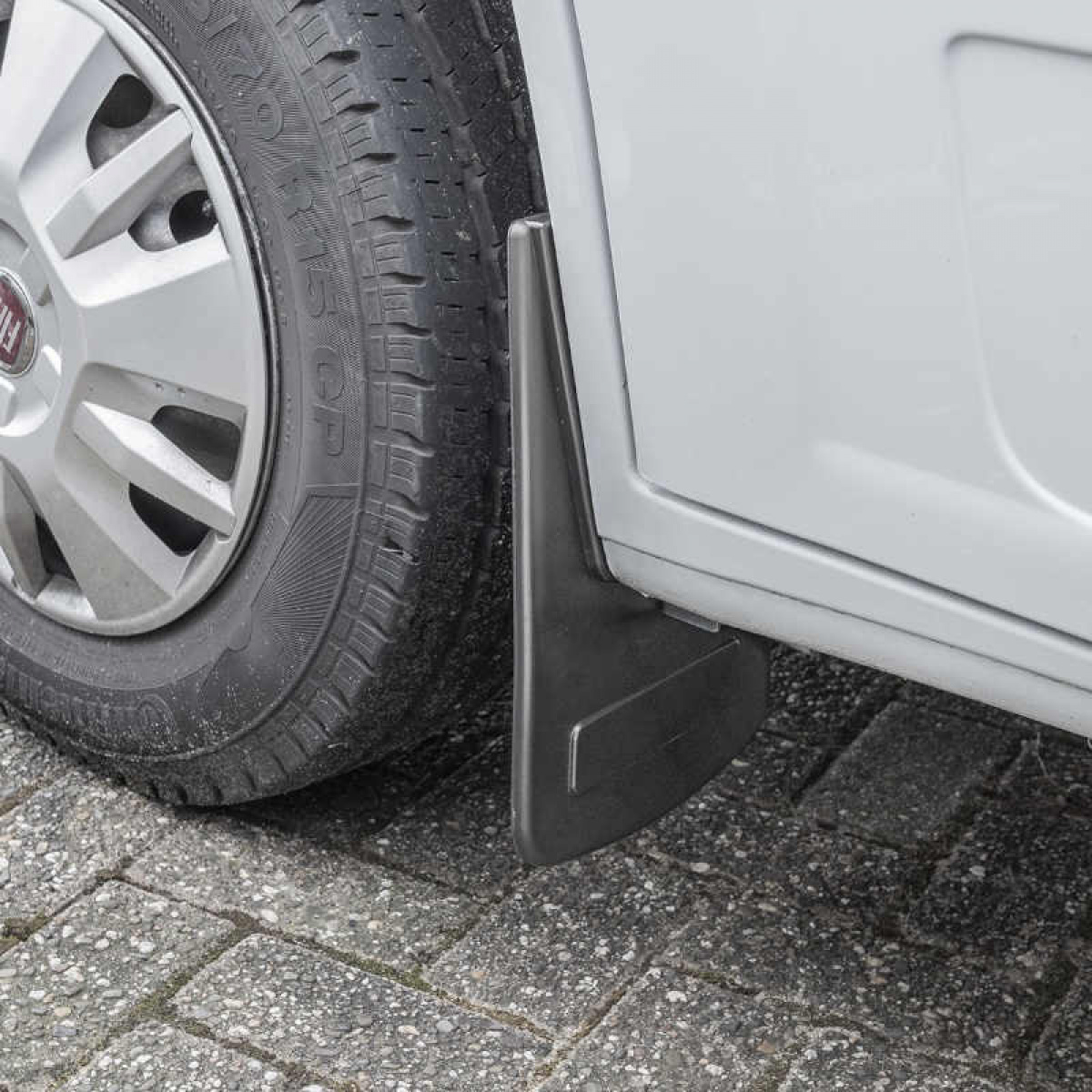 Front mud flaps Fiat Ducato 2006–2014, 2 pcs in the group Caravan & Motorhome / Chassis / Chassis details / Inner fenders at Campmarket (82732)