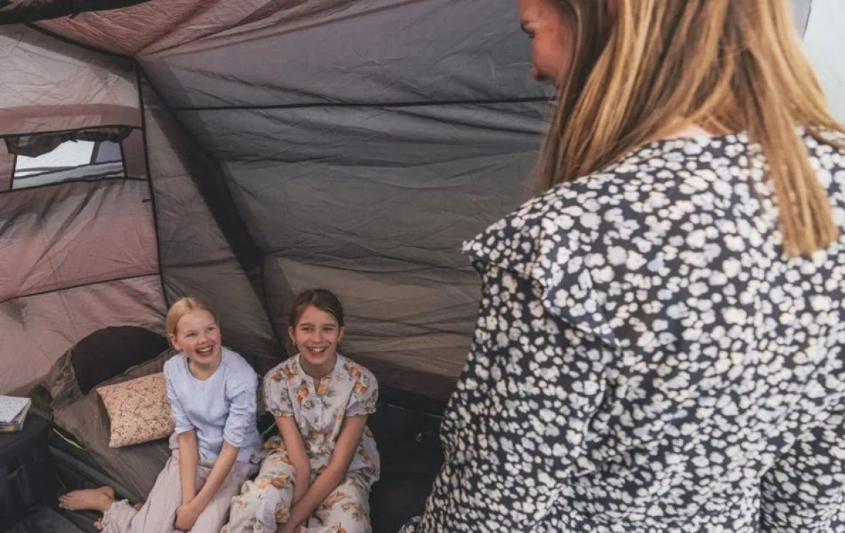 Outwell Colorado 5 Air in the group Outdoor / Camping tent at Campingvaruhuset i Norden AB (83087)