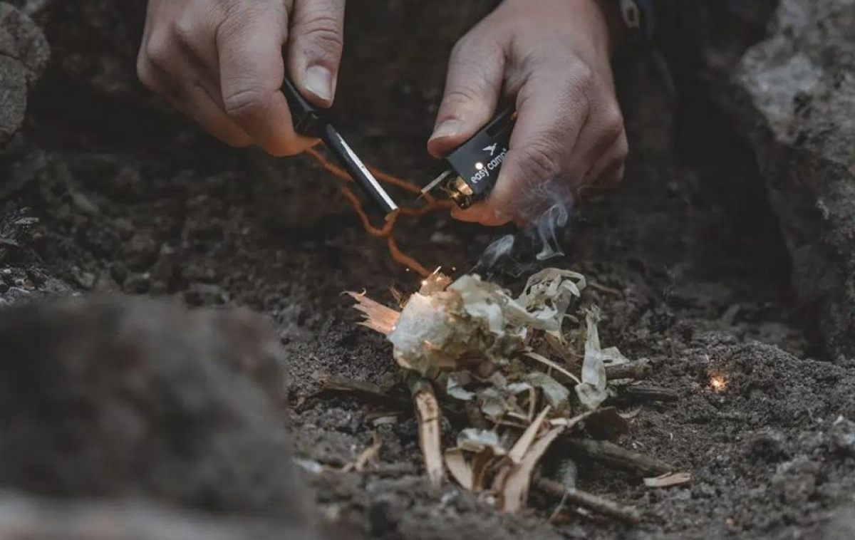 Easy Camp Fire Steel in the group Outdoor / Camping kitchen & Cooking utensils at Campingvaruhuset i Norden AB (83219)