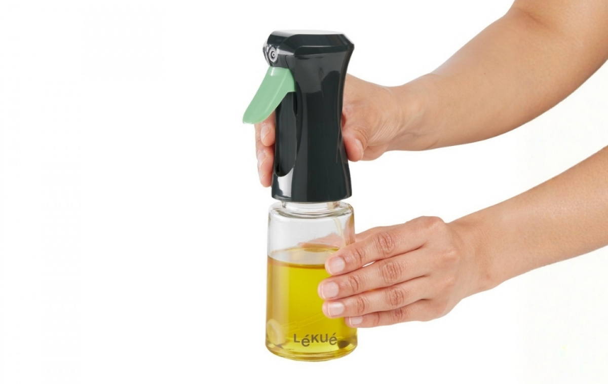 Oil Spray Bottle in the group Household & Kitchen / Kitchen accessories / Kitchen utensils at Campingvaruhuset i Norden AB (83548)