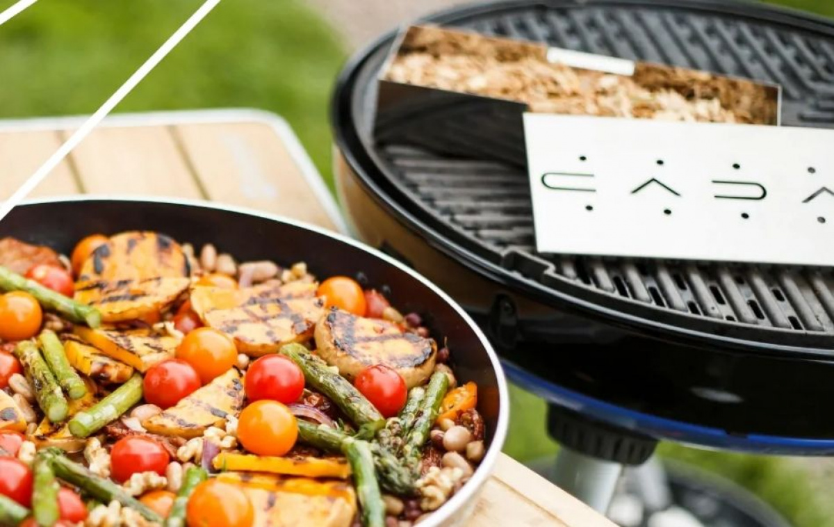 Cadac Smoker Box in the group Household & Kitchen / Grills / Grill accessories at Campingvaruhuset i Norden AB (83853)