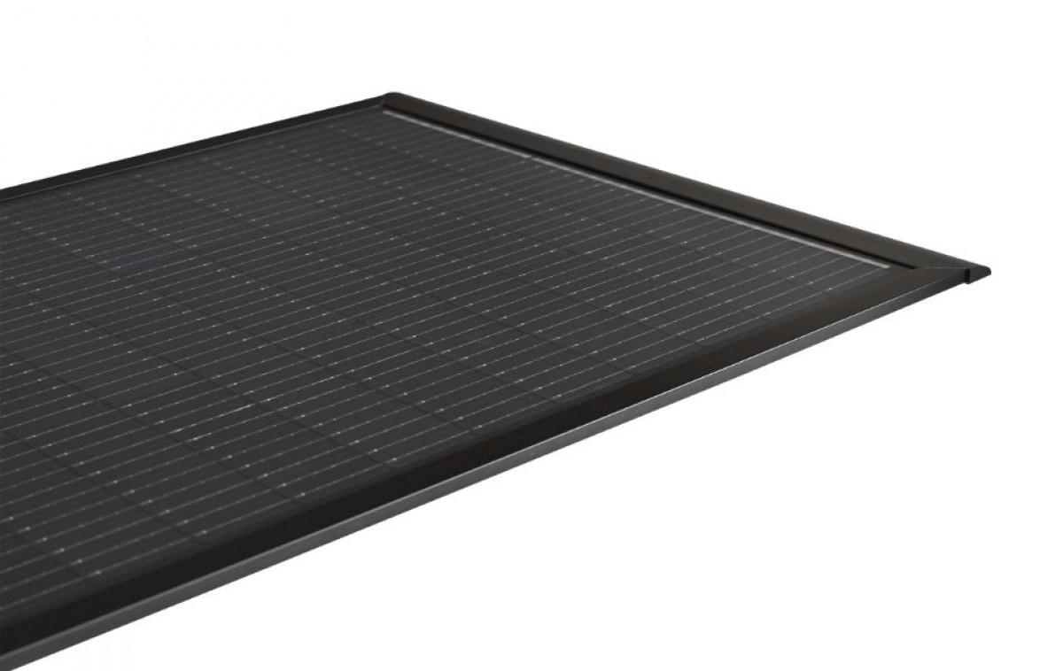 GoCamp Solar Panel Premium Shingled Black 120W in the group Caravan & Motorhome / Electronics / Solar panels at Campmarket (84087)