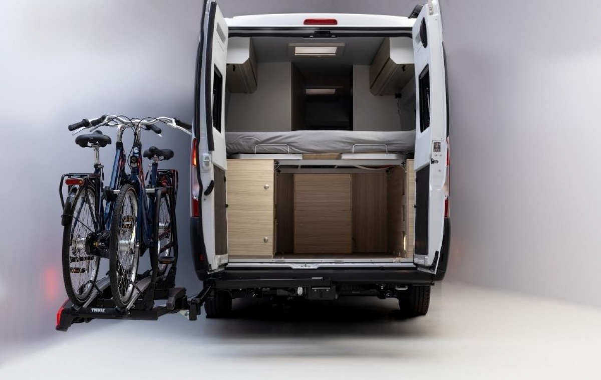 Memo Van-Swing R for Ducato 2006- in the group Caravan & Motorhome / Chassis / Bicycle rack / Vans at Campingvaruhuset i Norden AB (84129)