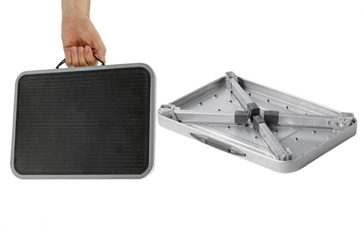 Campmaster Foldable Step in the group Camping furniture / Footsteps / Simple staircase at Campmarket (84213)
