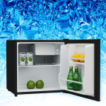 Manta Refrigerator 46L 230v Black