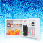 Manta Refrigerator 46L 230V White