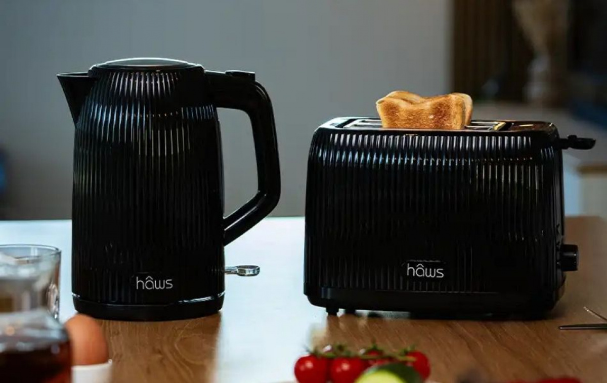 Haws Breakfast Set Toaster And Kettle 230V in the group Household & Kitchen / Kitchen accessories / Kitchen appliances / Other Kitchen Appliances at Campingvaruhuset i Norden AB (84988)