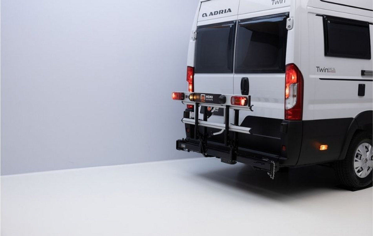 Memo Swivel Bike Carrier Van-Star Adventure Ducato 6m in the group Caravan & Motorhome / Chassis / Bicycle rack / Vans at Campingvaruhuset i Norden AB (85158)